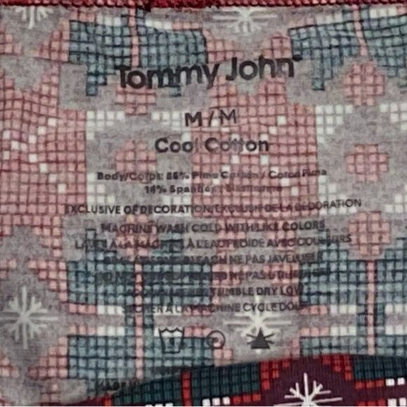 Tommy John Cool Cotton Boxer Brief - 4" Red North Pole Size Medium - Picture 2 of 3